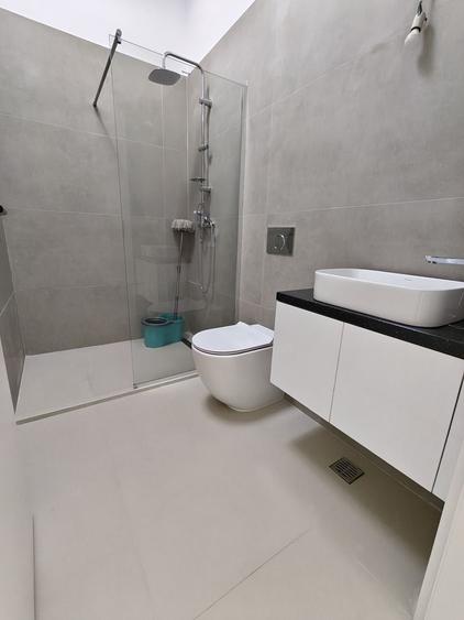 Casă cu 3 camere cu Teren 400 Mp în Olteni