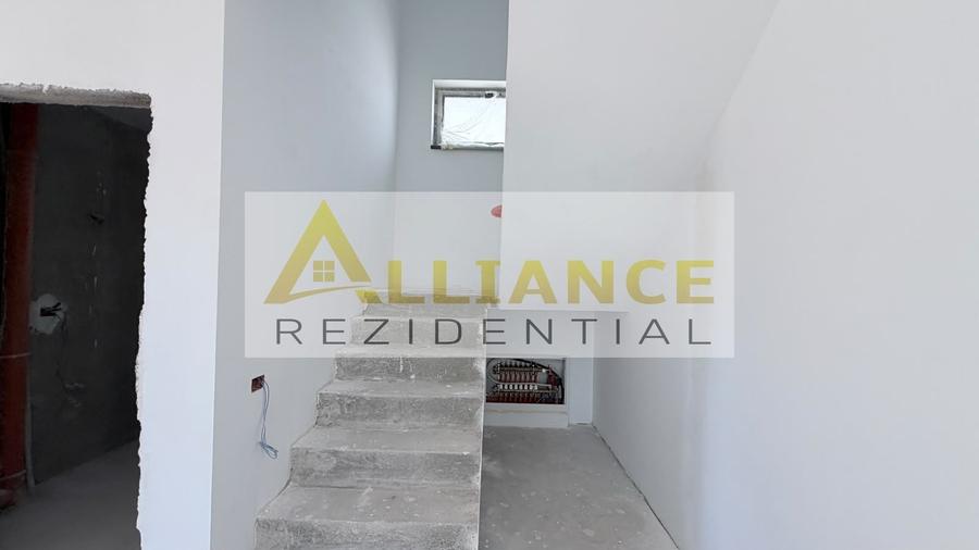 Casă individuală cu 4 camere cu Canalizare în Berceni