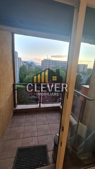 Apartament cu 2 camere semidecomandat, mobilat în P-ța Alba Iulia