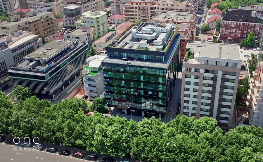 Birou, de 7,685 mp, în Herăstrău