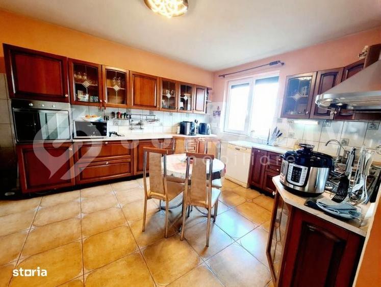 Casă cu 4 camere cu Teren 680 Mp în Europa