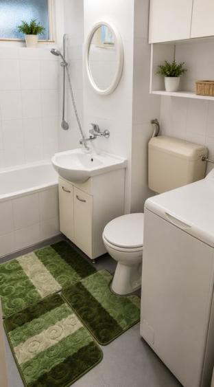 Apartament cu 2 camere nedecomandat în Astra