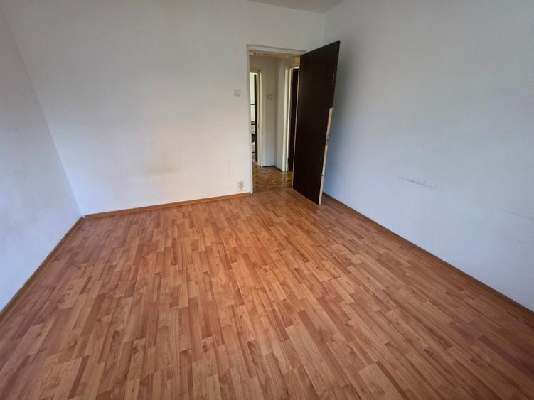 Apartament cu 2 camere circular în Baba Novac