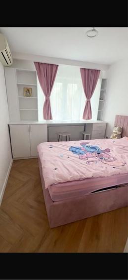 Apartament cu 3 camere semidecomandat în Cotroceni