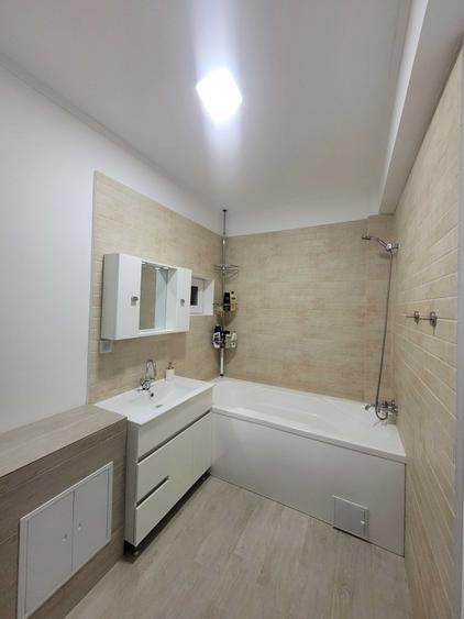 Apartament cu 2 camere decomandat în Florești