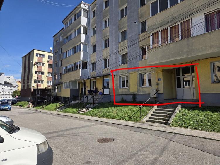 Spațiu comercial, de 32 mp, în Central