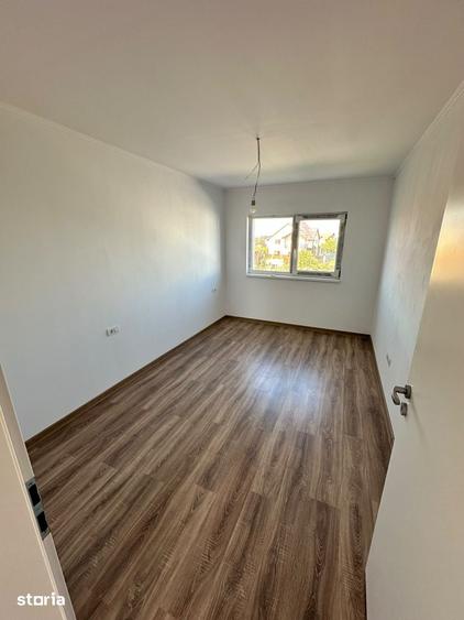 Casă cu 4 camere cu Teren 350 Mp în Săcălaz
