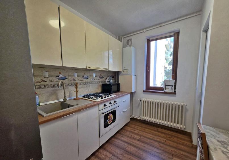 Apartament cu 2 camere semidecomandat, mobilat în Gheorgheni