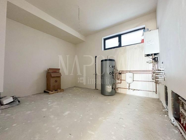 Duplex cu 5 camere cu Canalizare în Iris