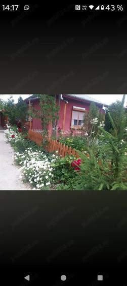 Casă cu 6 camere cu Teren 1270 Mp în Hodivoaia