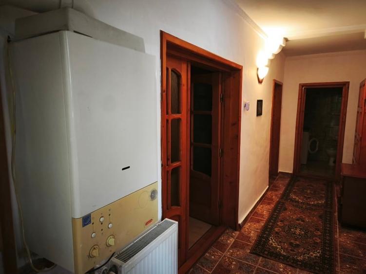 Casă individuală cu 3 camere cu Teren 100 Mp în Kamsas