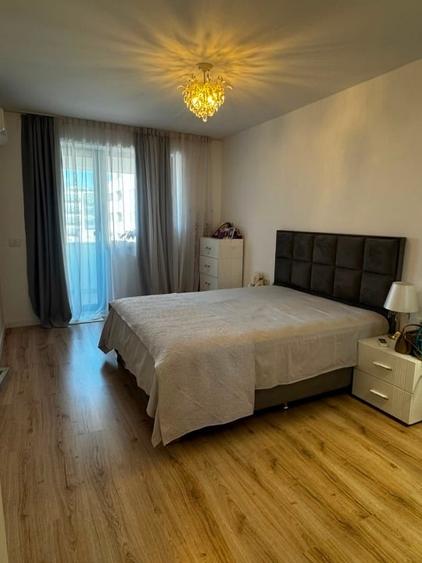 Apartament cu 2 camere semidecomandat, mobilat în Central