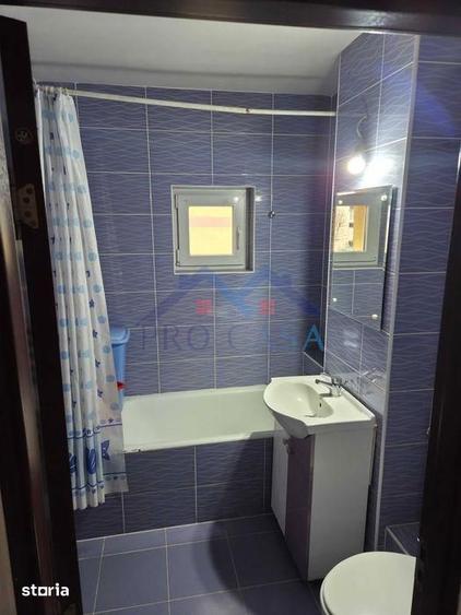 Apartament cu 3 camere decomandat, mobilat în Cetate