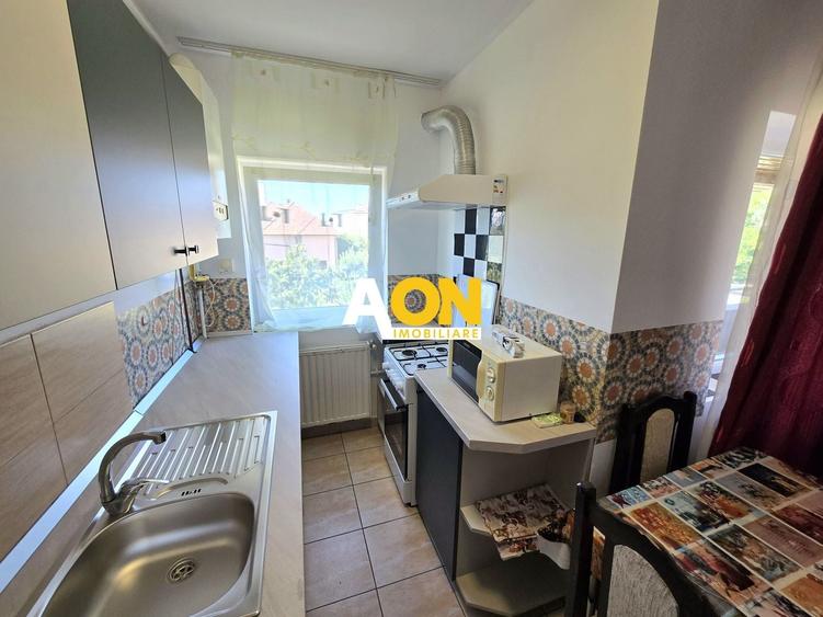 Apartament cu 2 camere decomandat, mobilat în Central