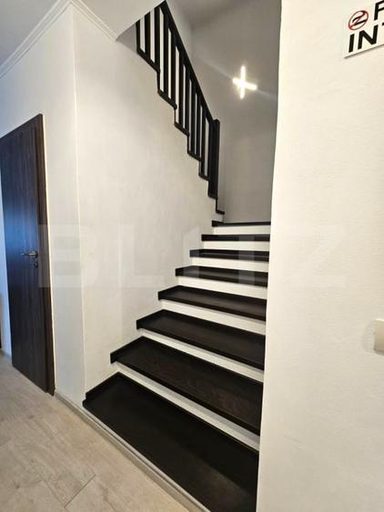 Duplex cu 5 camere cu Teren 380 Mp în Dumbrăvița