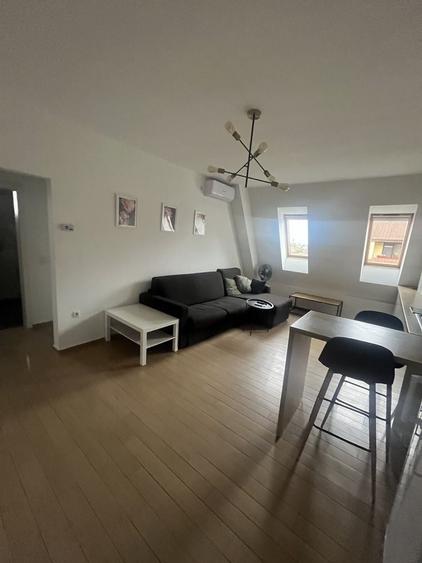 Apartament cu 2 camere decomandat în Exterior Vest