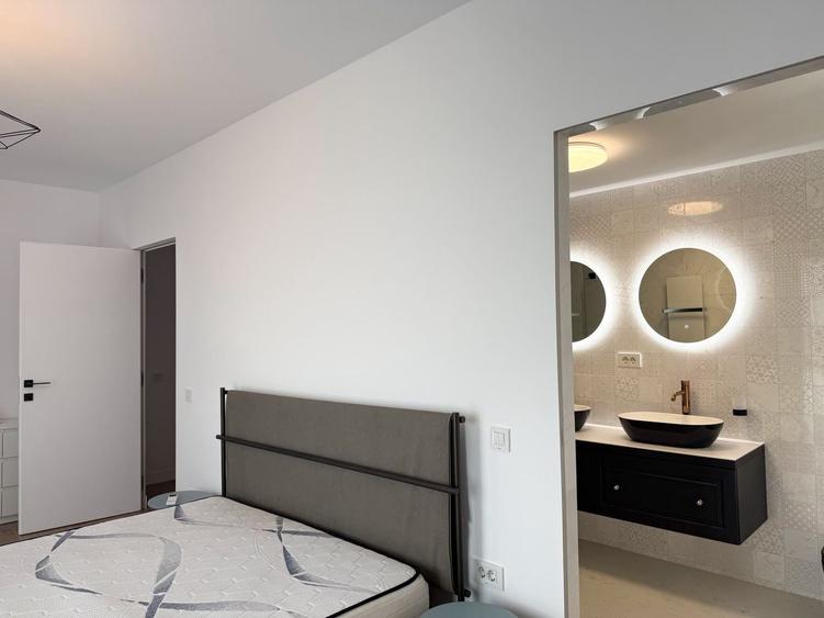 Duplex cu 4 camere cu Piscina în Corbeanca