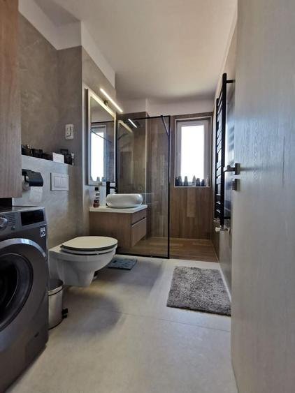 Apartament cu 2 camere decomandat în Aradului