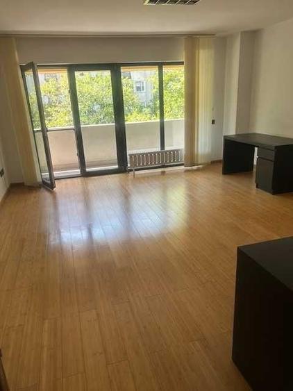 Spațiu comercial, de 72 mp, în Ultracentral
