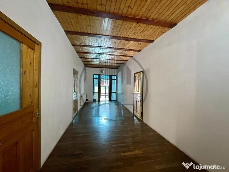 Casă cu 8 camere cu Teren 627 Mp în Nord