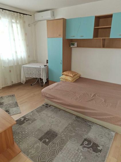 Garsonieră semidecomandată în Rovine