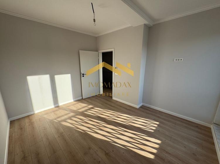 Duplex cu 3 camere cu Canalizare în Bucovăț (Remetea Mare)
