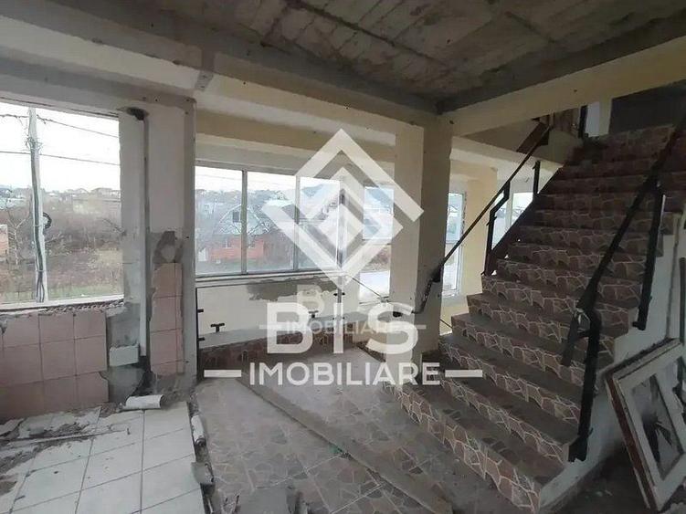 Casă individuală cu 4 camere cu Teren 467 Mp în Sud