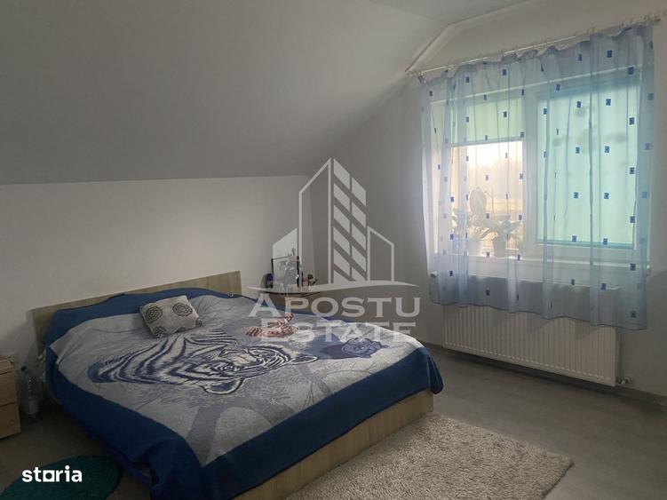 Casă cu 4 camere în Sacoșu Turcesc