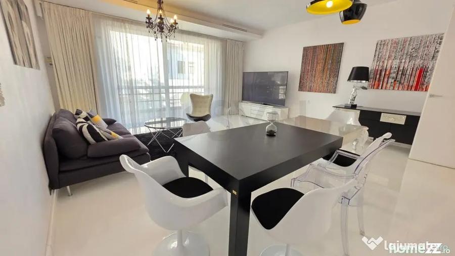 Apartament cu 4 camere decomandat în Primăverii