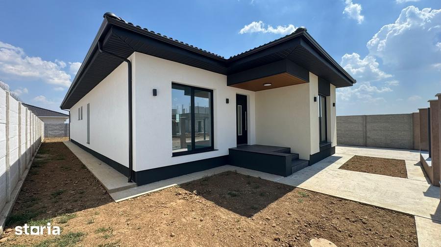 Casă cu 4 camere cu Teren 526 Mp în Central
