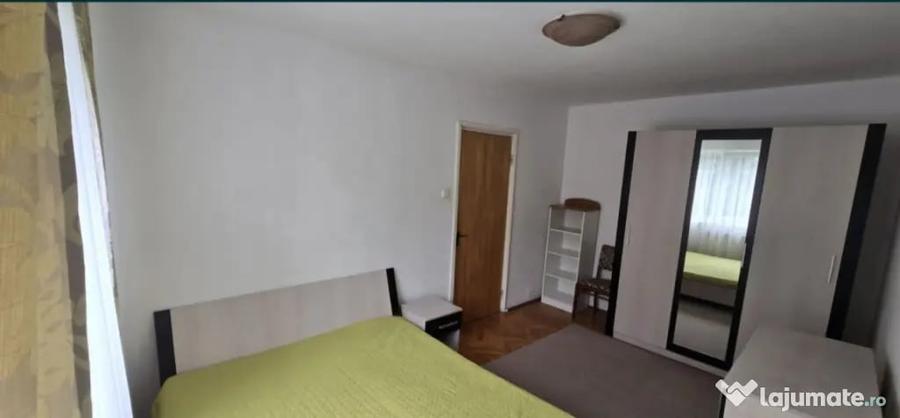 Apartament cu 2 camere decomandat în Centrul Civic