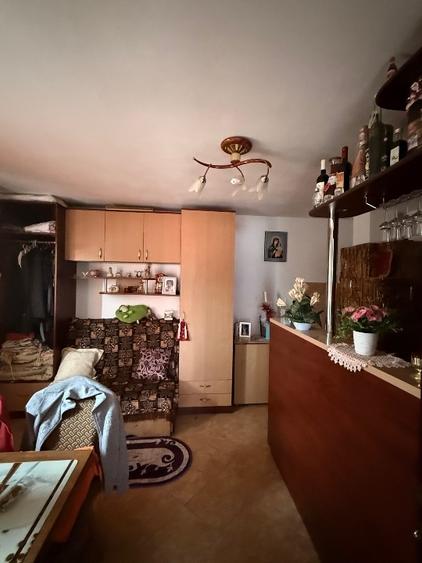Casă individuală cu 5 camere cu Garaj în Hangu