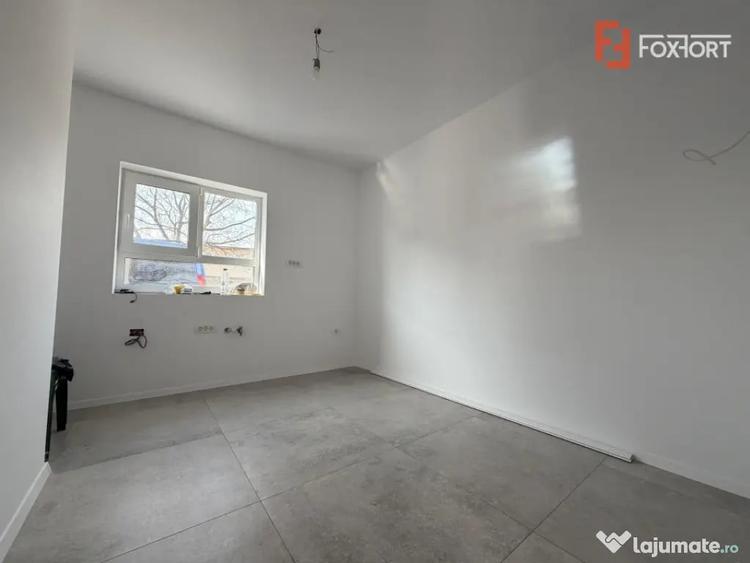 Casă cu 3 camere cu Teren 170 Mp în Sânandrei