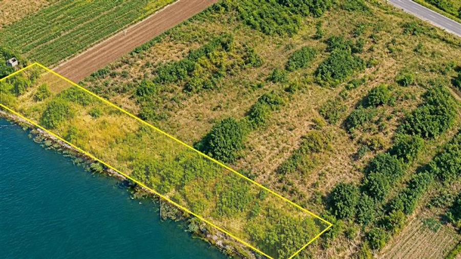 Teren agricol extravilan de 1850 mp, în Măcești