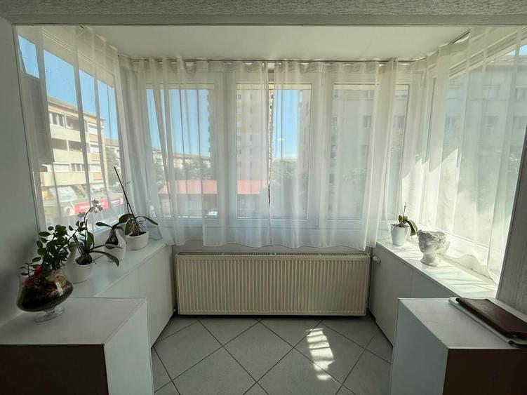 Apartament cu 3 camere în Iosia
