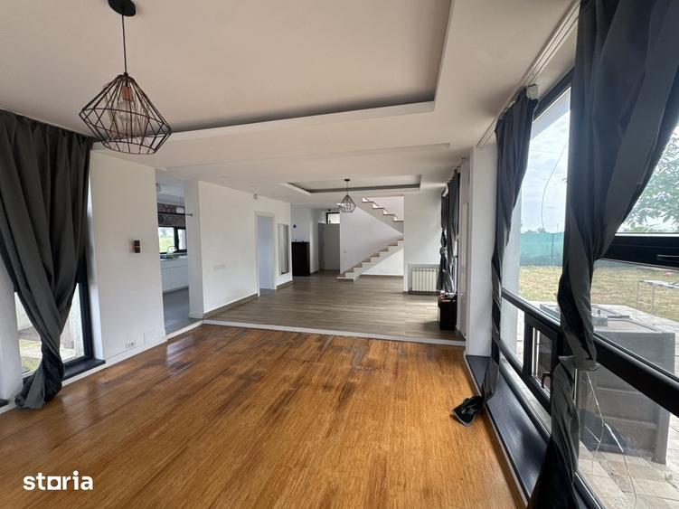 Casă cu 4 camere cu Teren 638 Mp în Ștefăneștii de Jos