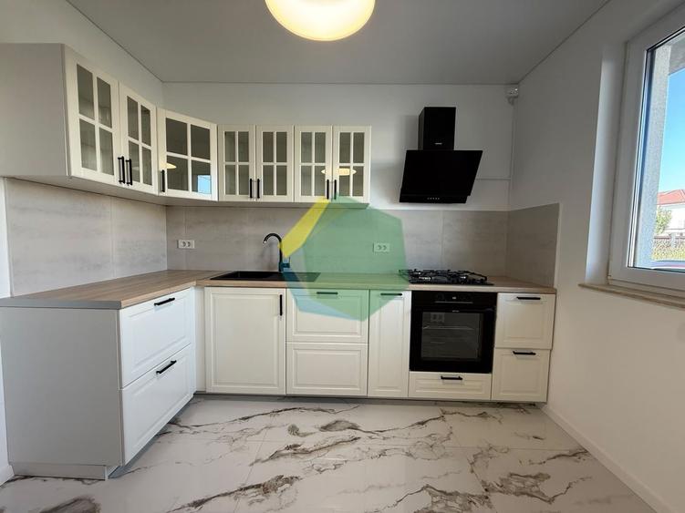 Duplex cu 4 camere cu Canalizare în Odăi