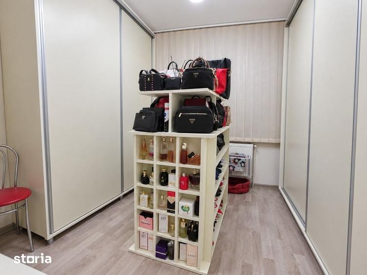 Apartament cu 3 camere în Fizicienilor