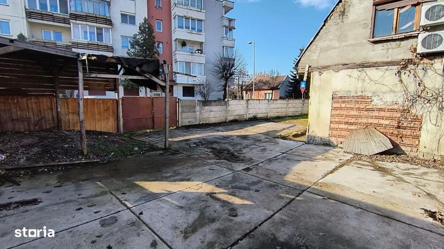 Casă cu 4 camere în 7 Noiembrie