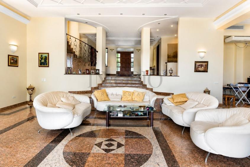Casă individuală cu 10 camere cu Piscina în Snagov