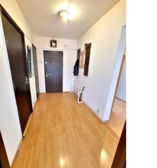 Apartament cu 4 camere decomandat în 1 Decembrie 1918