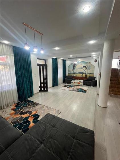 Casă individuală cu 6 camere cu Teren 600 Mp în Smârdan