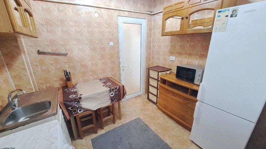 Garsonieră decomandată în Central