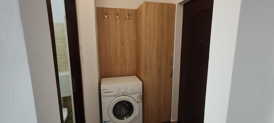 Garsonieră semidecomandată în Confecții