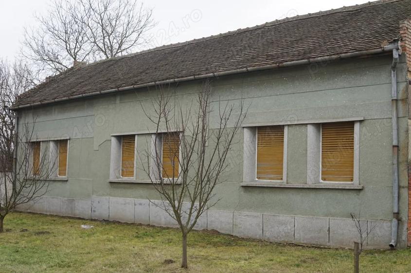 Casă cu 4 camere în Ictar-Budinți