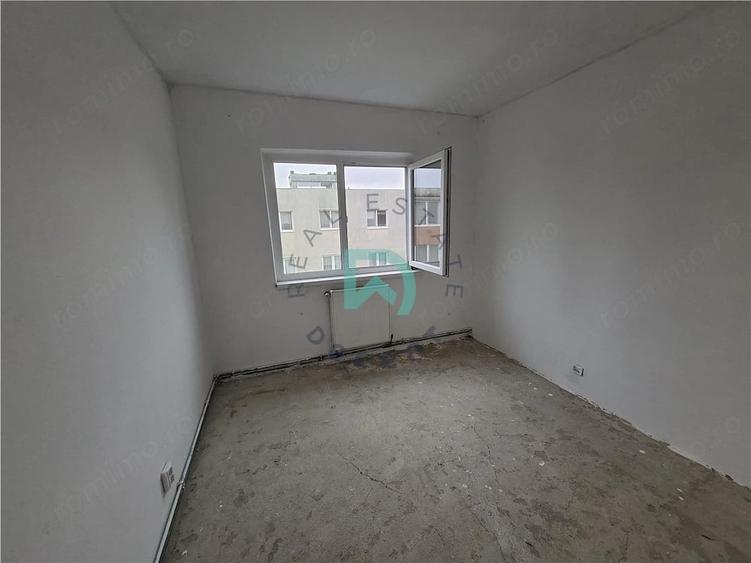 Apartament cu 4 camere în Centrul Civic