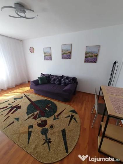 Apartament cu 2 camere decomandat în Precista