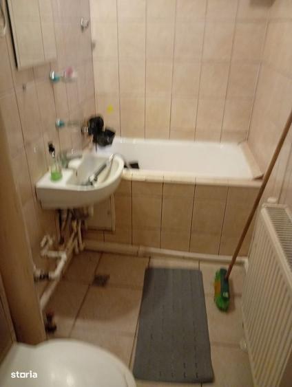 Apartament cu 2 camere decomandat în Obor