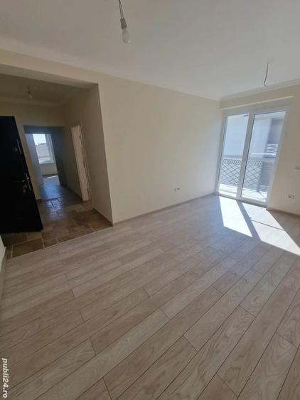Apartament cu 2 camere decomandat în Giroc