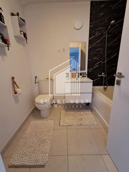 Apartament cu 5 camere semidecomandat, mobilat în Semicentral